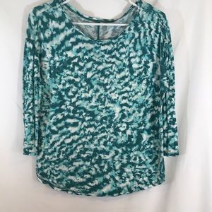 Gorgeous Emerald Green & White 3/4 Sleeve Top